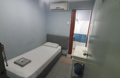 Lahad Datu Hotel | OYO 90798 Two Two Inn