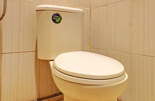 Keramas Hotel | OYO 92203 Tata Guest House