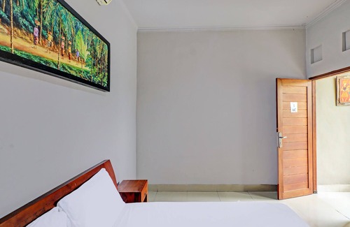 Keramas Hotel | OYO 92203 Tata Guest House