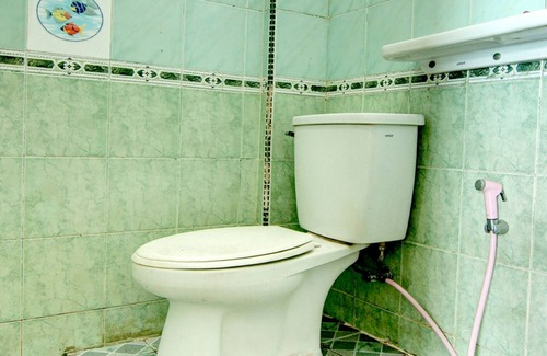 Pekanbaru Hotel | OYO 92872 Swakarya Guest House