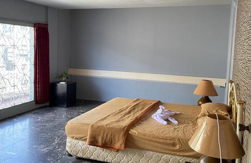 Bireuen Hotel | OYO 93507 Saril Riverside HomestayNearLapangan Musara Alun