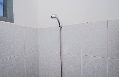 Padalarang Hotel | OYO 94119 Pdl Guest House Syariah