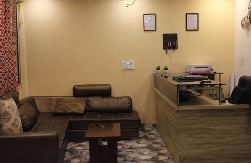 Bodh Gaya Hotel | OYO Falgu Resort & Cafe