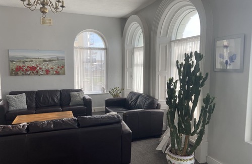 Folkestone Hotel | OYO Gran Canaria Hotel