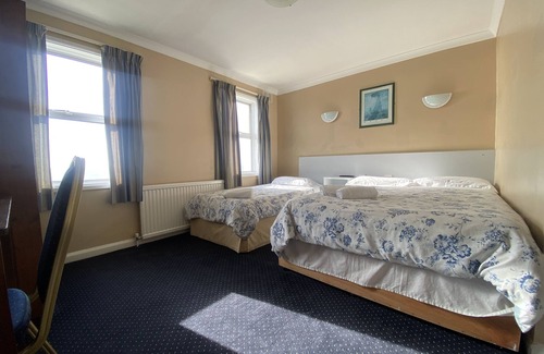 Folkestone Hotel | OYO Gran Canaria Hotel