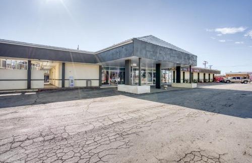 Brownwood Hotel | OYO Hotel Brownwood Hwy 67