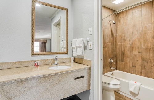 Pineville Hotel | OYO Hotel Pineville LA Hwy 165