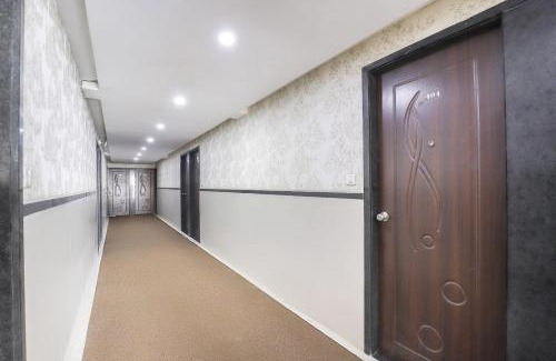 Udhna Hotel | OYO Hotel Siddhi Inn