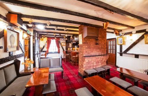 Newcastle-upon-Tyne Hotel | OYO The Royal Hotel