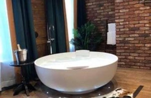 Durham Hotel | OYO The Townhouse