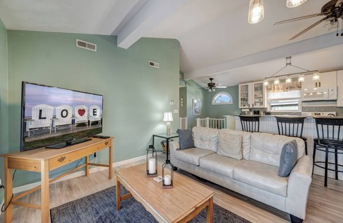 Deep Hole House | Oyster Bay Oasis - 5 Min to Assateague!