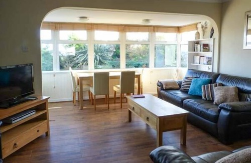 Southerness Cottage | OYSTER CATCHER, pet friendly, country holiday cottage in Southerness