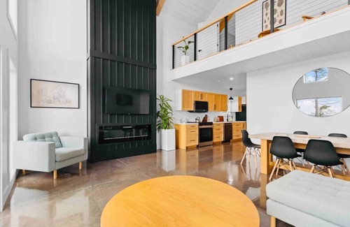 Gaspereaux Apartment | Oyster Creek Chalet 2