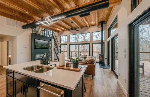 Rogers House | Ozark Modern Retreat