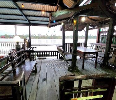 Suan Luang House | p5 เรือนในฝัน เรือนรอยน้ำ บ้านกามเทพ อัมพวา โฮมสเตย์