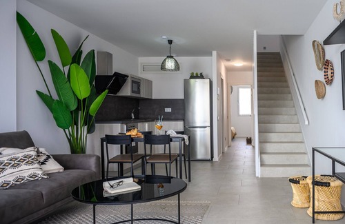 Playa Blanca Ski Chalet | Pachamama House - Near the beach, Air-Con, Fast Wifi and SAT tv