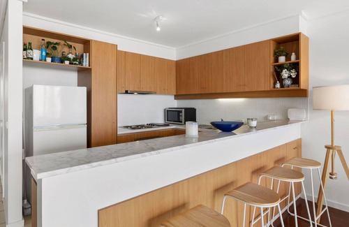 Lorne Apartment | Pacific Apartment 30 - Elegant Apartment With Stunning Ocean Views and Near Lorne Beach