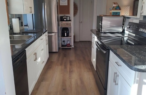 Pacific City House | Pacific City Bungalow right on Nestucca River