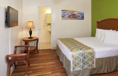 Western Honolulu Hotel | Pacific Marina Inn Airport