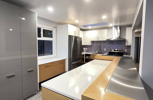 Langford House | Pacific Pearl Retreat