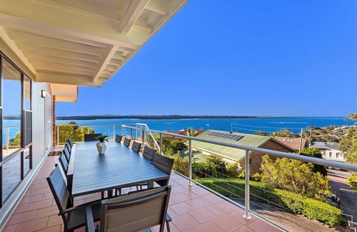Nelson Bay House | Pacific Waters - Unbeatable Views of Port Stephens