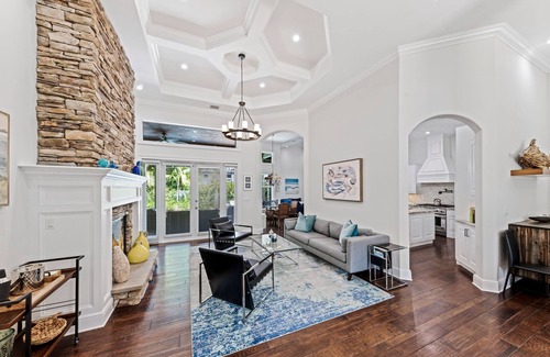 Lauderdale Beach House | PACK YOUR BAGS FOR THE ATLANTIC BEACH HOUSE WHERE YOU CAN HAVE IT ALL !