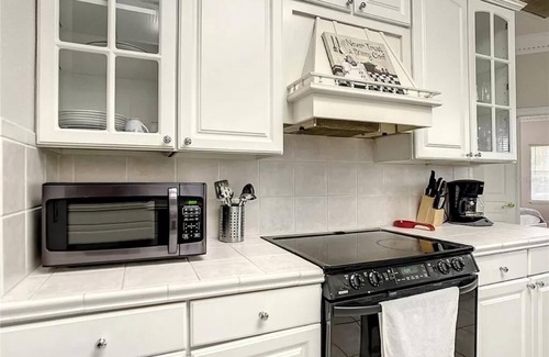 Summerfield House | Padua Stables house for family, 4BR/3BR Sleep 15