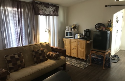 Crystal House | Pahrump Queen Bed & Private Bath, Death Valley Front Sight