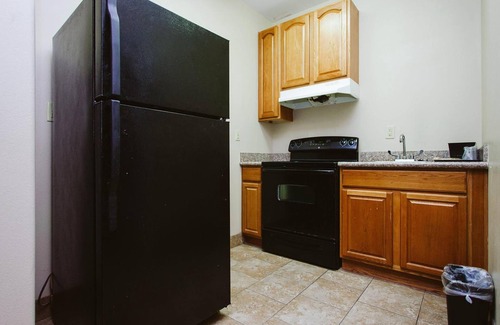 Baytown Hotel | Palace Inn - Baytown I-10