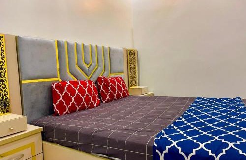 Gulshan-e-Iqbal House | Palace inn Guest House