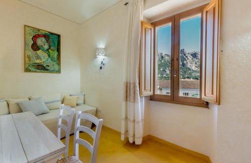 San Pantaleo Apartment | Palazzo Beddoro