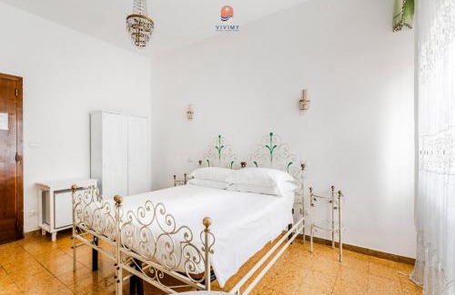 Gallipoli House | Palazzo Grassi by Vivimy