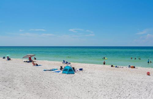 Pensacola Beach Apartment | Palm Beach Club 3-235