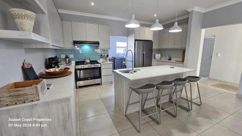 St. Helena Bay House | Palm Beach Villa