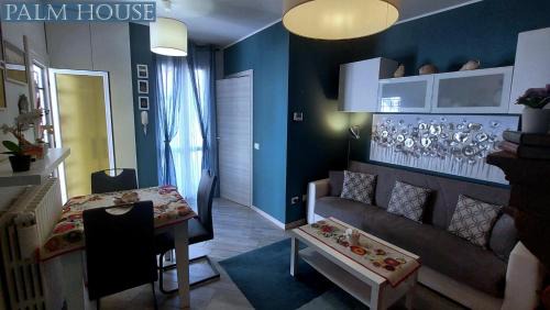 Brusimpiano Apartment | Palm House