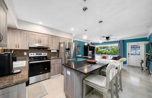 North Corals House | Palm Paradise-Seaside Home w Heated Saltwater Pool