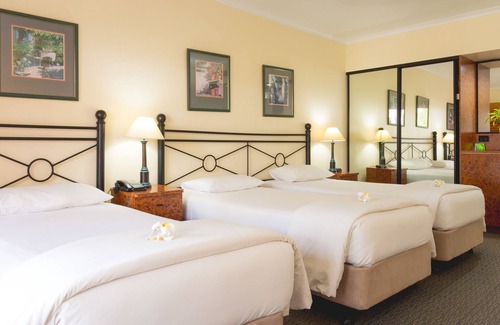 Manunda Hotel | Palm Royale Cairns