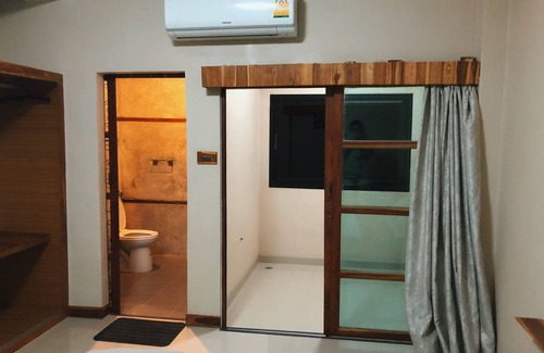 Maha Sarakham Hotel | Palm Spring Apartment