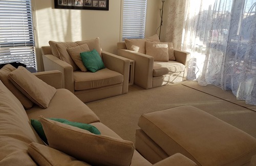 Papamoa Beach House | Palm Springs Retreat