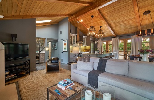 Palm Springs House | Palm Springs-Rustic Modern, Private resort style backyard+Salt Water Pool & Spa