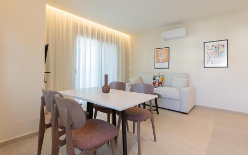 Kourouta Hotel | Palm View Suites