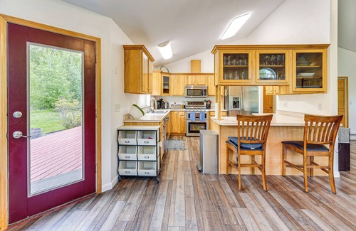 Butte House | Palmer Escape w/Mtn Views: Fishing & Hiking!