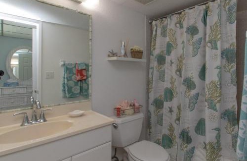 Islamorada House | Palms 313