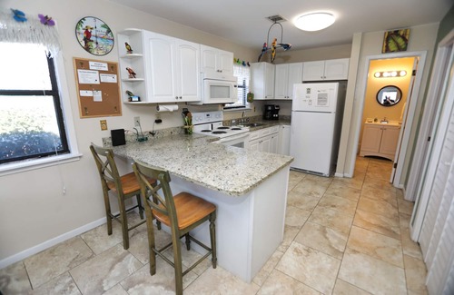Seagrove Beach Condo | Palms And Parrots, #6A,
