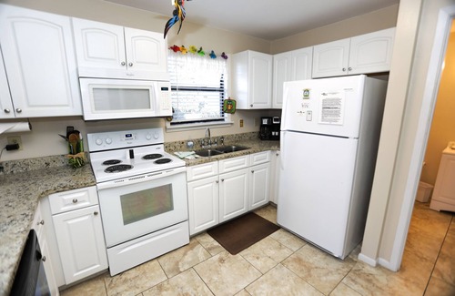 Seagrove Beach Condo | Palms And Parrots, #6A,