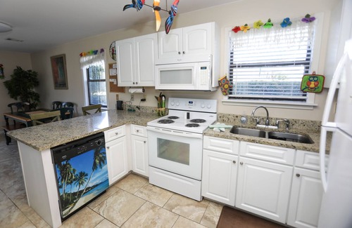 Seagrove Beach Condo | Palms And Parrots, #6A,