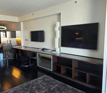 Las Vegas Apartment | Palms Place Hotel Mountain View with Open Balcony