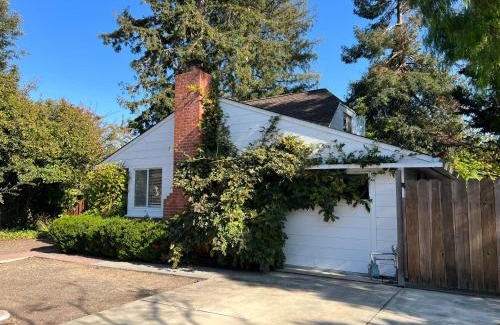 Midtown House | Palo Alto 'Startup House'
