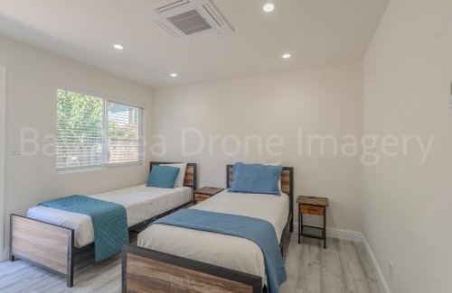 Palo Alto House | Palo Alto Suite 3 ,twin beds, near Stanford