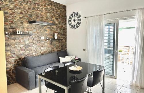 Abades House | Pambnb - House next to the Beach, Terrace, Fiber Wi-Fi, BBQ